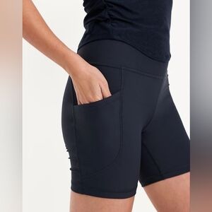 High-Waisted PowerSoft Pocket Biker Shorts -- 6-inch inseam Sz. XS
